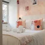 ベッド・アンド・ブレックファスト Piccolo Boutique 4*